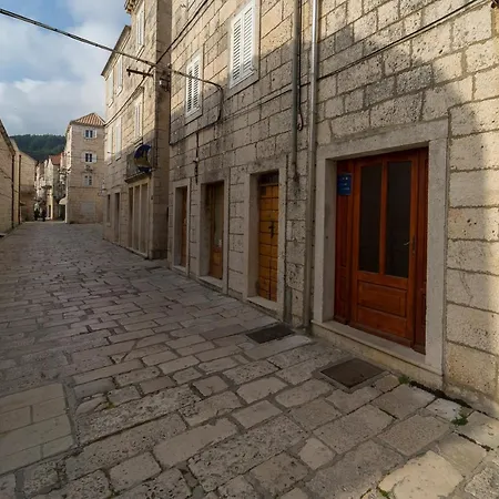 N * Korčula